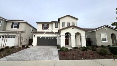 Building Photo - Newer Elk Grove 4bd/3.5ba Home near Big Horn & Poppyridge Rd