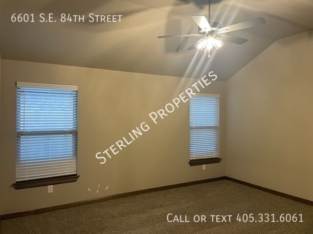 Building Photo - 6601 SE 84th St