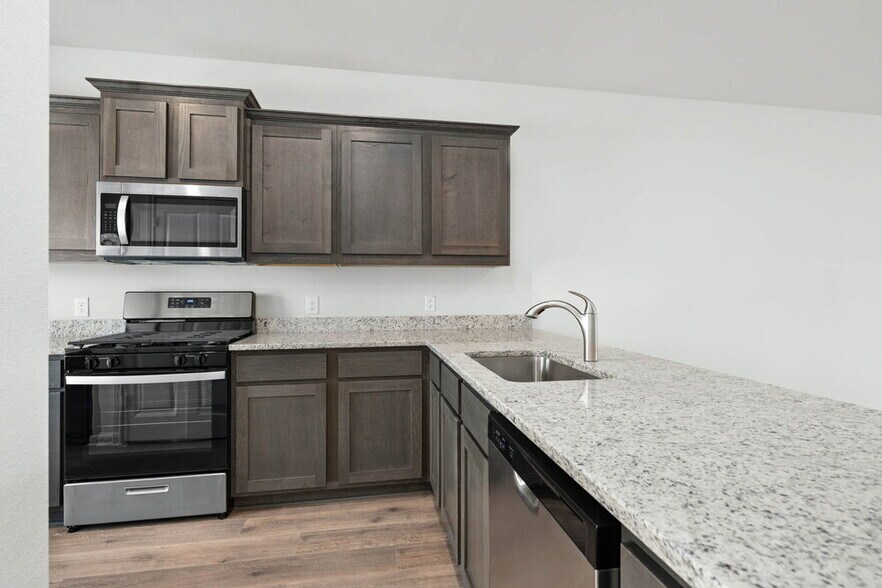 Building Photo - 1309 Tilton Dr