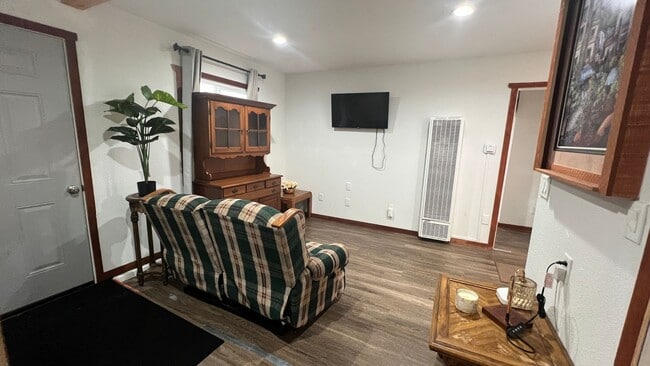 Building Photo - NEW Beautiful 3 Bedroom 1 Bath ADU - Furnished (Unfurnished Negotiable)