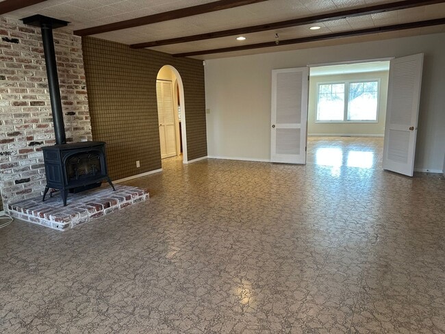 Building Photo - Charming Single-Family Two-Bedroom Home in South San Francisco