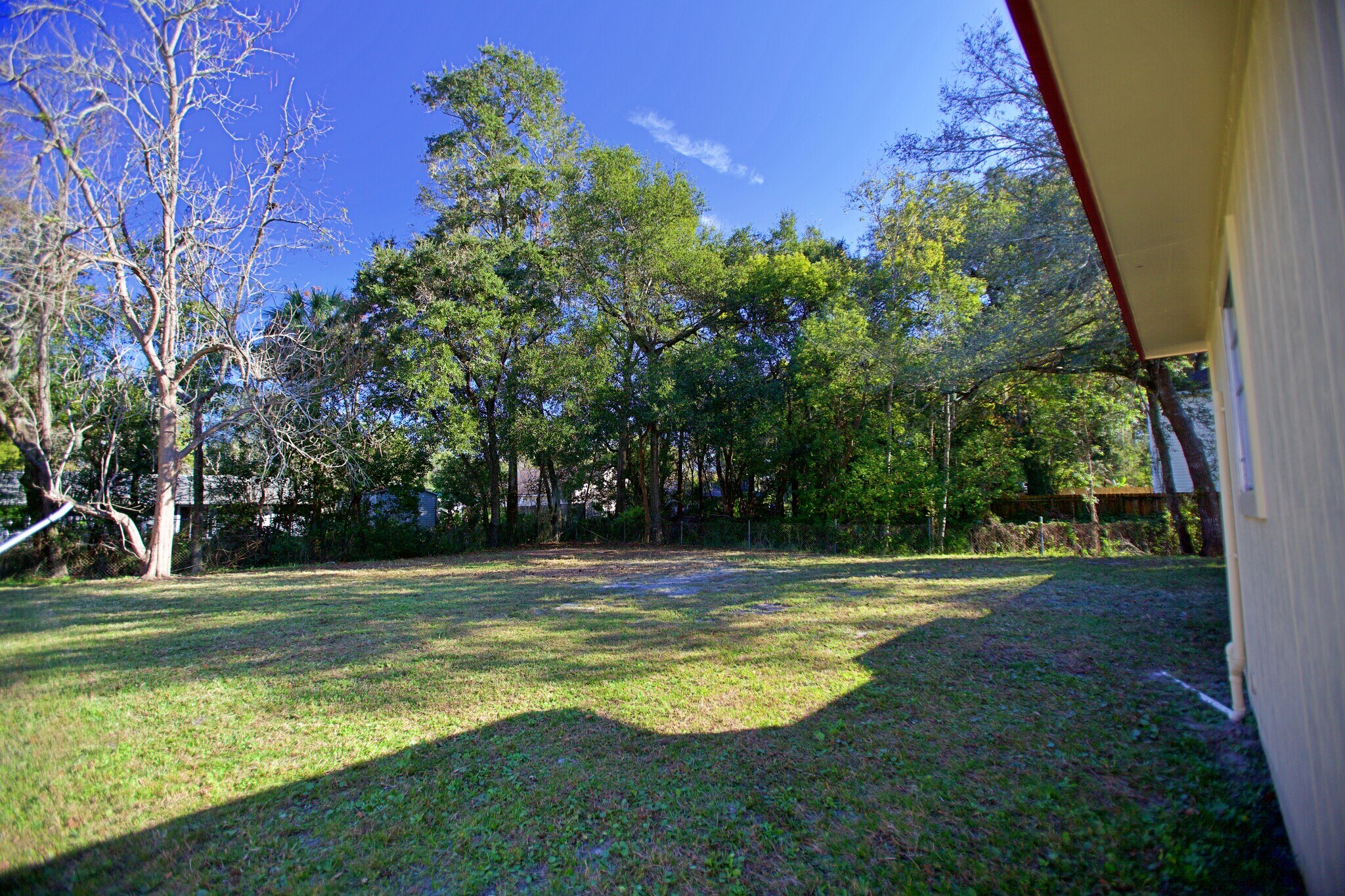 Building Photo - 1000 Hibiscus St