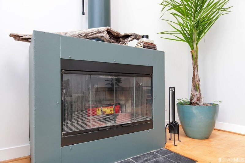 Building Photo - 161 Gilbert St