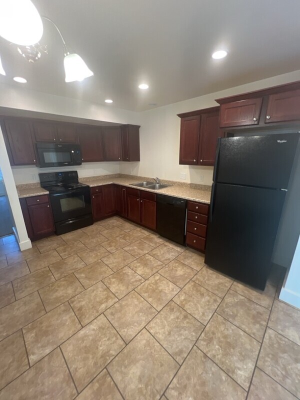 Building Photo - 2623 W 450 N