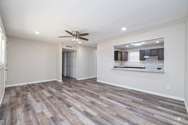 Building Photo - NOW AVAILABLE - 3 Bedroom Home in College ...