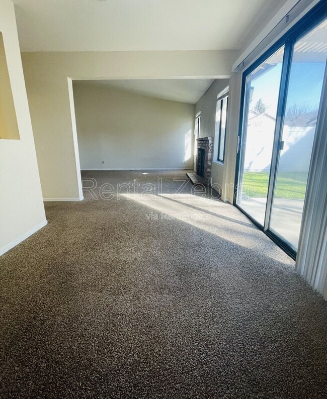 Building Photo - 3068 Colony Park Dr