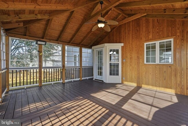 Building Photo - 20721 Sweetair Ct