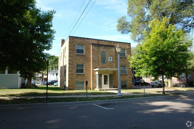 Building Photo - 408 Ann Street Studios