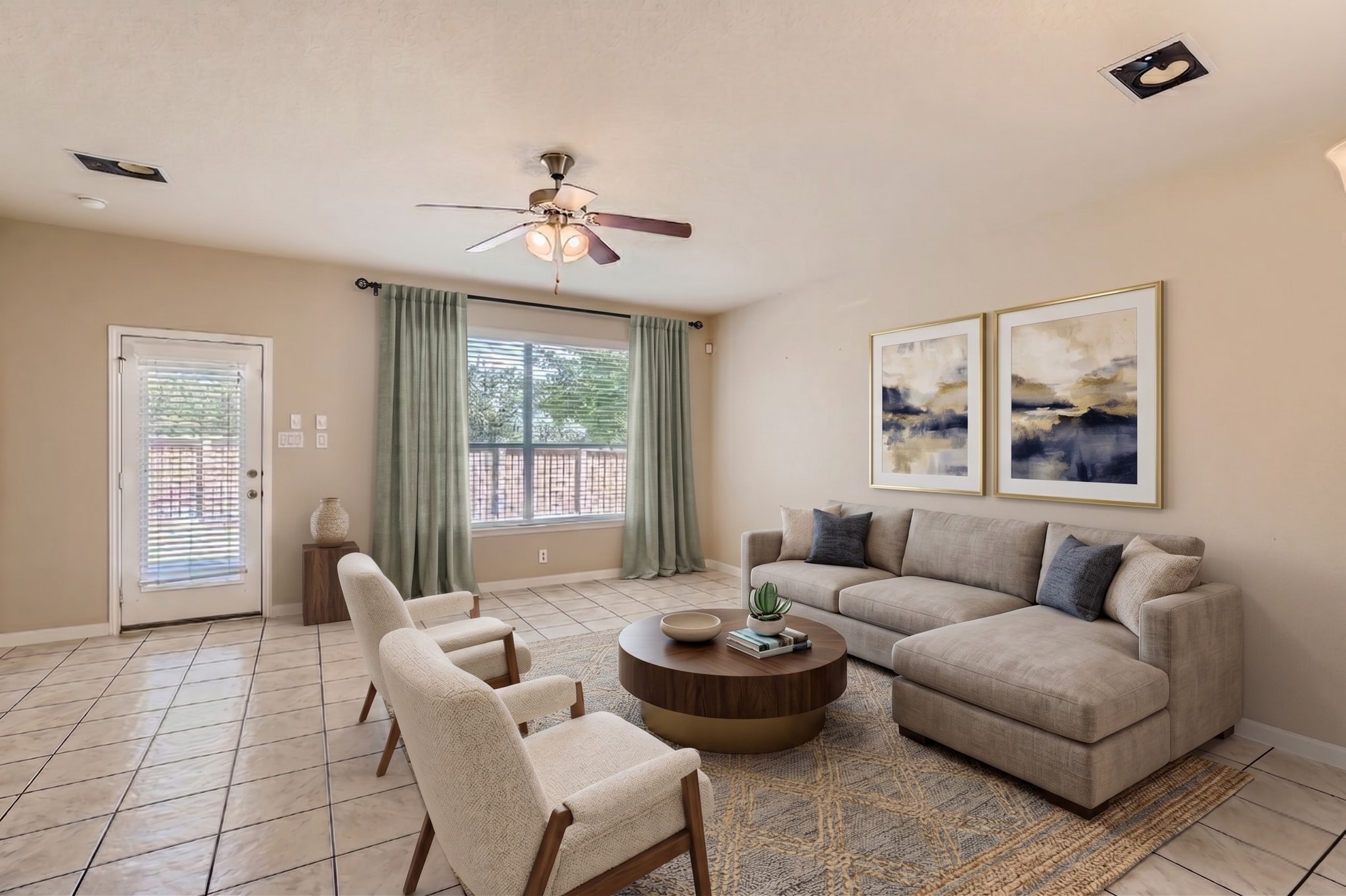Building Photo - 806 Cielo Way