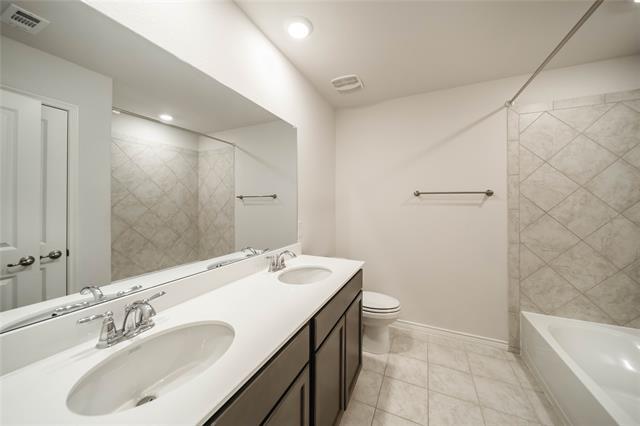 Building Photo - 1809 Ferguson Ln