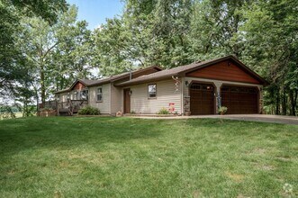 Building Photo - Stunning Rambler on Acreage with Lake Shor...