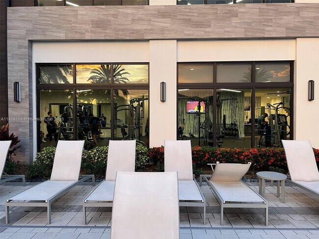 Building Photo - 8167 NW 41st St