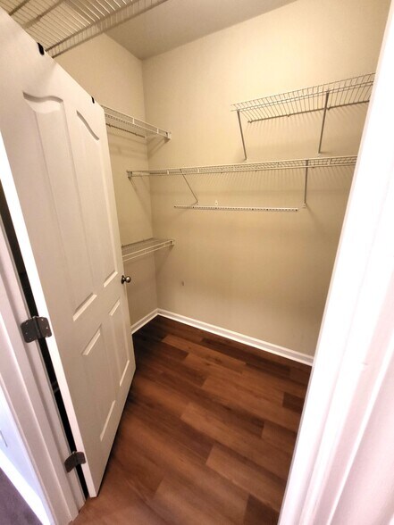 Master Closet - 1260 Duncan Gardens Dr