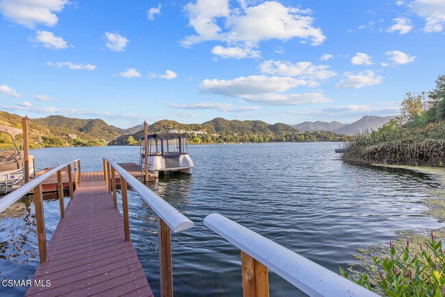 Building Photo - 498 Lake Sherwood Dr