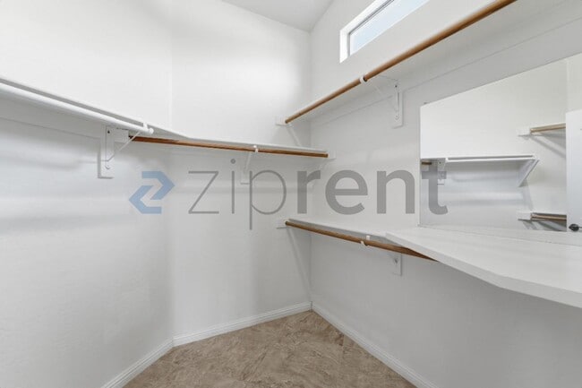 Building Photo - 10457 E Star of the Desert Dr