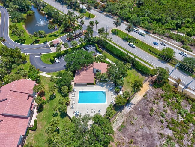 Building Photo - 508 Sea Oats Dr