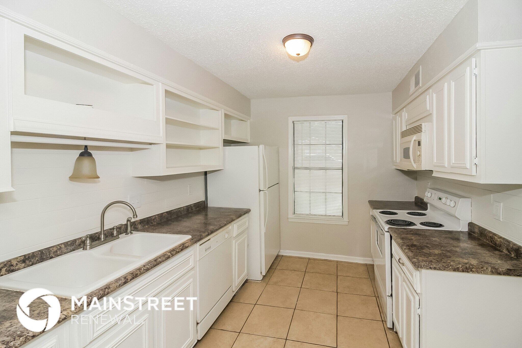 Building Photo - 6063 Colonyhill Dr