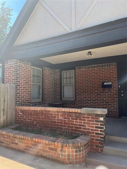 Building Photo - 1508 NW 18th St