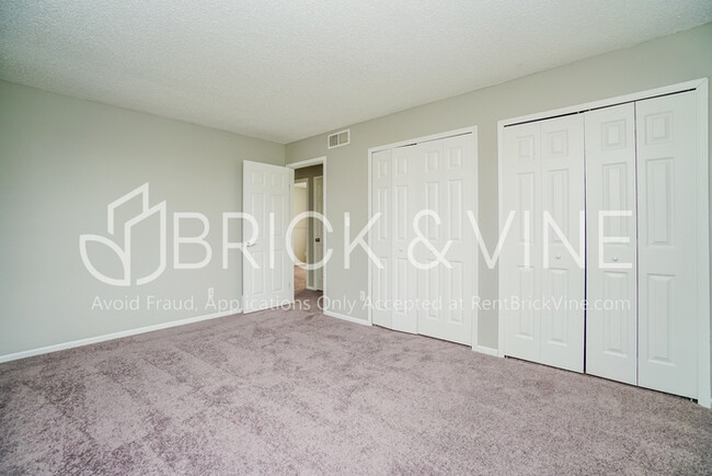 Building Photo - Fantastic Home in Pickerington