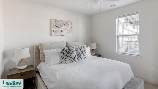 Building Photo - 170 Graphics Dr