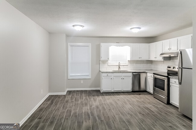 Building Photo - 2626 Del Ridge Dr