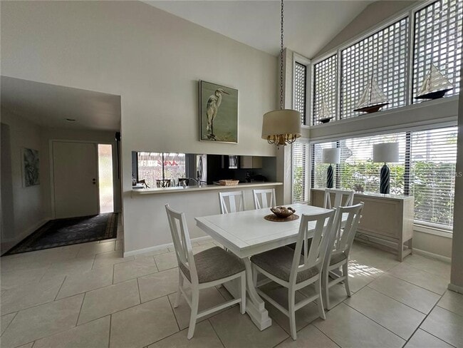 Building Photo - 4562 Kingsmere