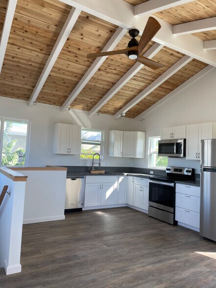 Building Photo - 453 Lanae Way
