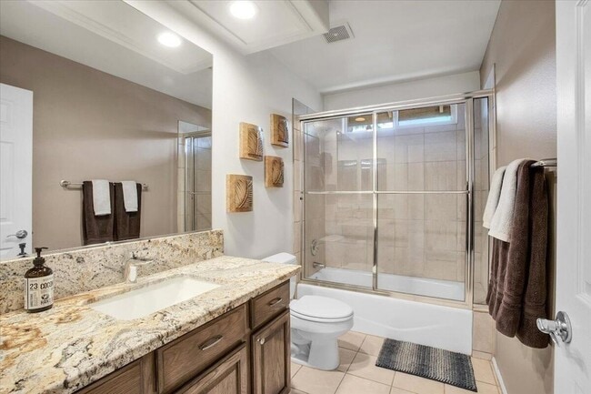 Building Photo - 78940 Runaway Bay Dr