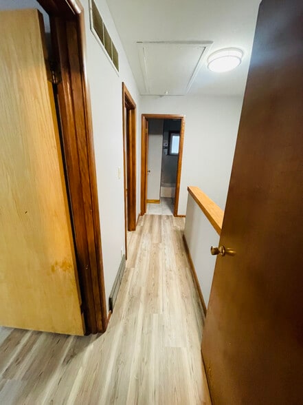 Building Photo - 8560 W Villard Ave