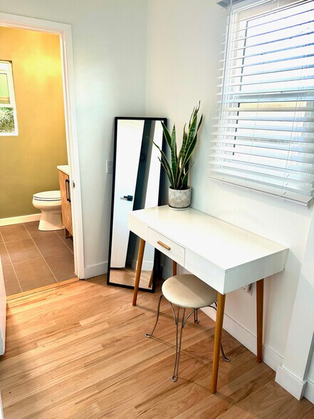 Building Photo - 13505 Wilkie Ave