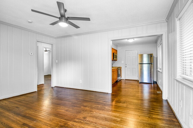 Living room with ceiling fan - 3447 Pierce St