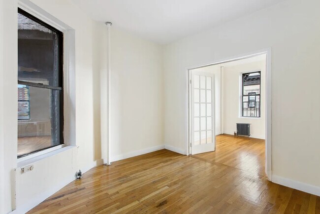 Building Photo - Rivington & Clinton St.