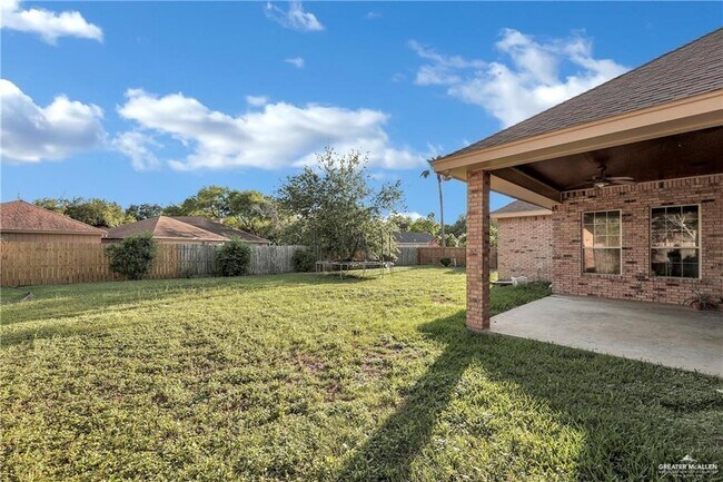 Building Photo - 29 Barcelona Blvd