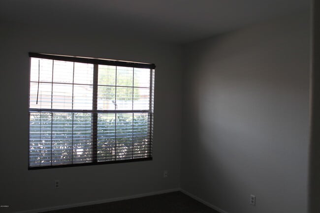 Building Photo - 1017 W Redondo Dr