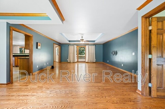 Building Photo - 1963 TN-166