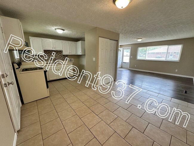 Building Photo - 3 Bed 2 Bath Home In Huber