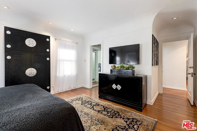 Building Photo - 1511 Pandora Ave