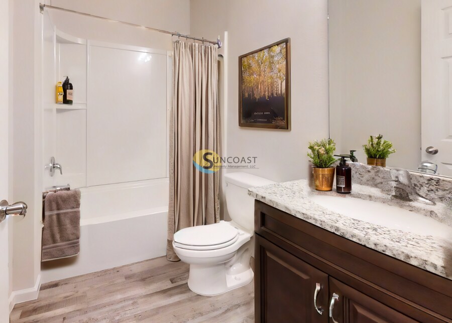 Building Photo - 127 Wellwood Ln