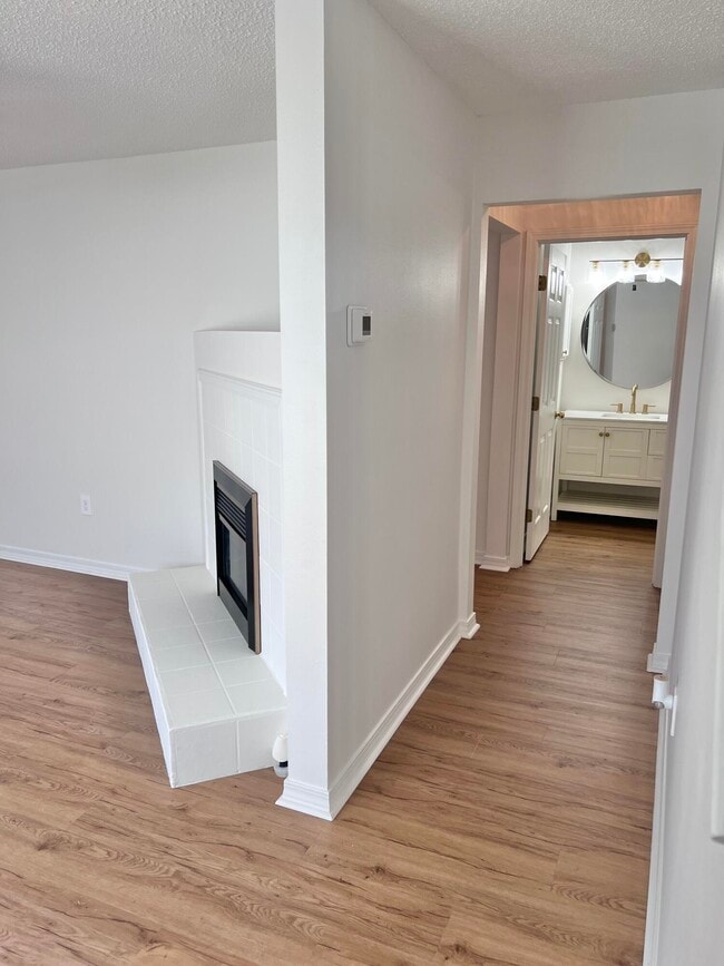 Building Photo - 271 Twin Lakes Ln
