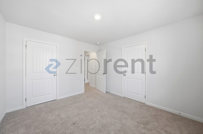 Building Photo - 2363 Blue Monarch Dr