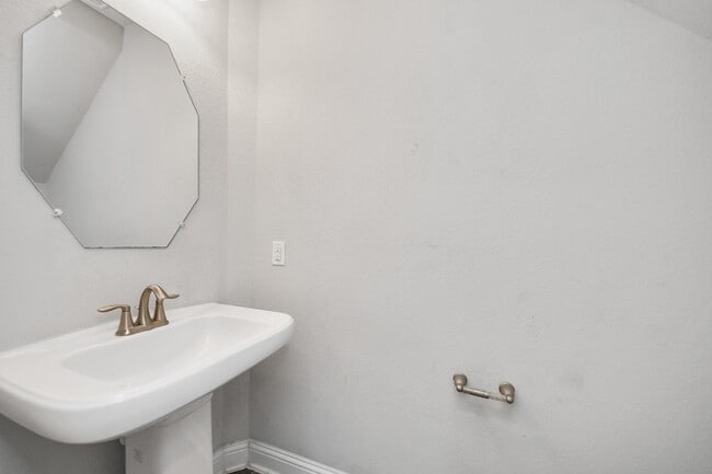 Building Photo - 29838 Norwood Canyon Ln