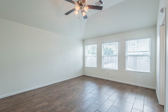 Building Photo - 16836 Northern Flicker Trail