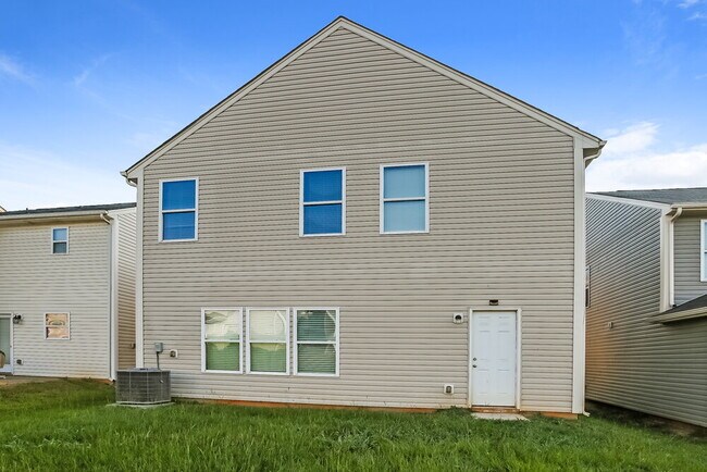 Building Photo - 10012 Portaferry Dr