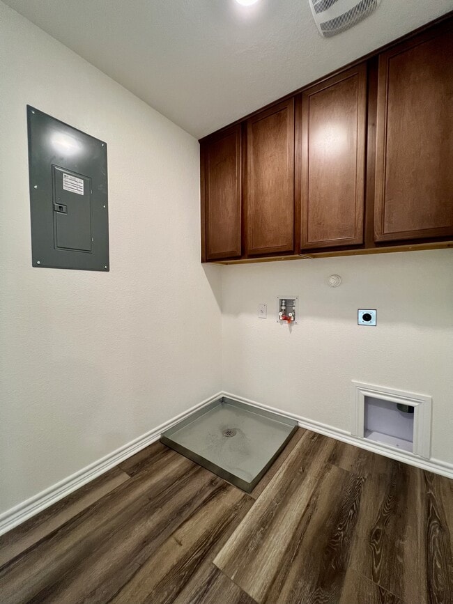 Building Photo - 14839 Vance Jackson Rd