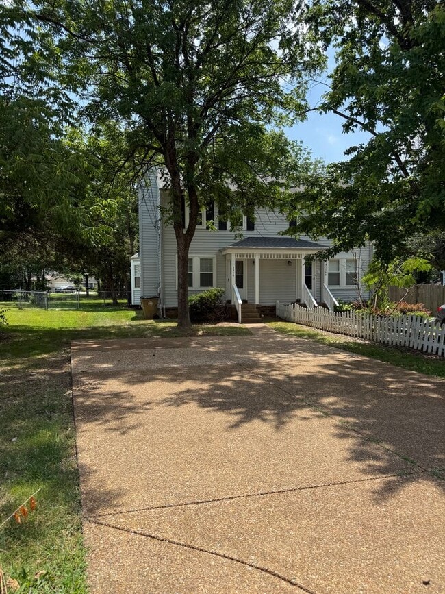 Building Photo - 3346 Oak Trees Ct