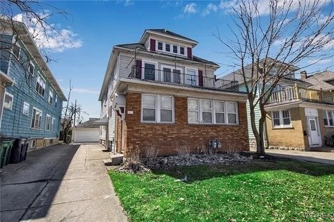 Building Photo - 961 Amherst St