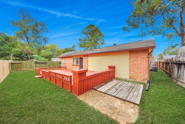 Building Photo - 3030 Ciderwood Dr