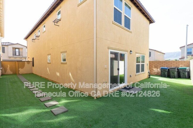 Building Photo - 41966 Pedraza St