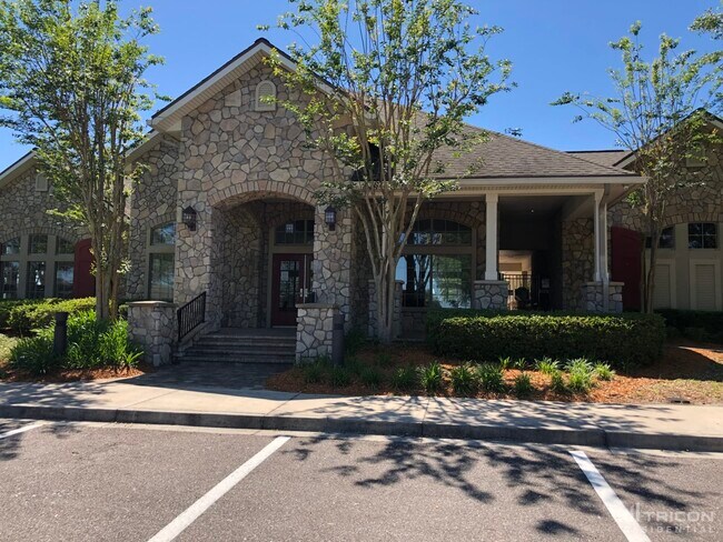 Building Photo - 2110 Pebble Point Dr