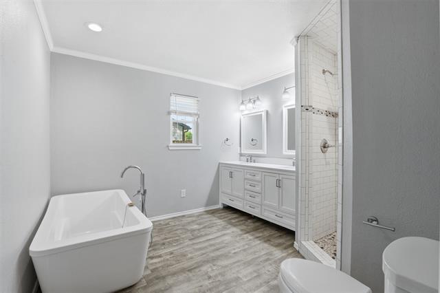 Building Photo - 108 George St